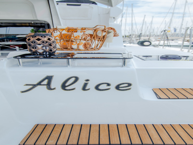 Photo #31 - Lagoon 46 (ALICE) en Atenas - 9470