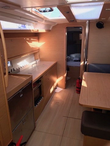 Photo #2 - Dufour 390 Grand Large (Alexia) in Athen - 10990