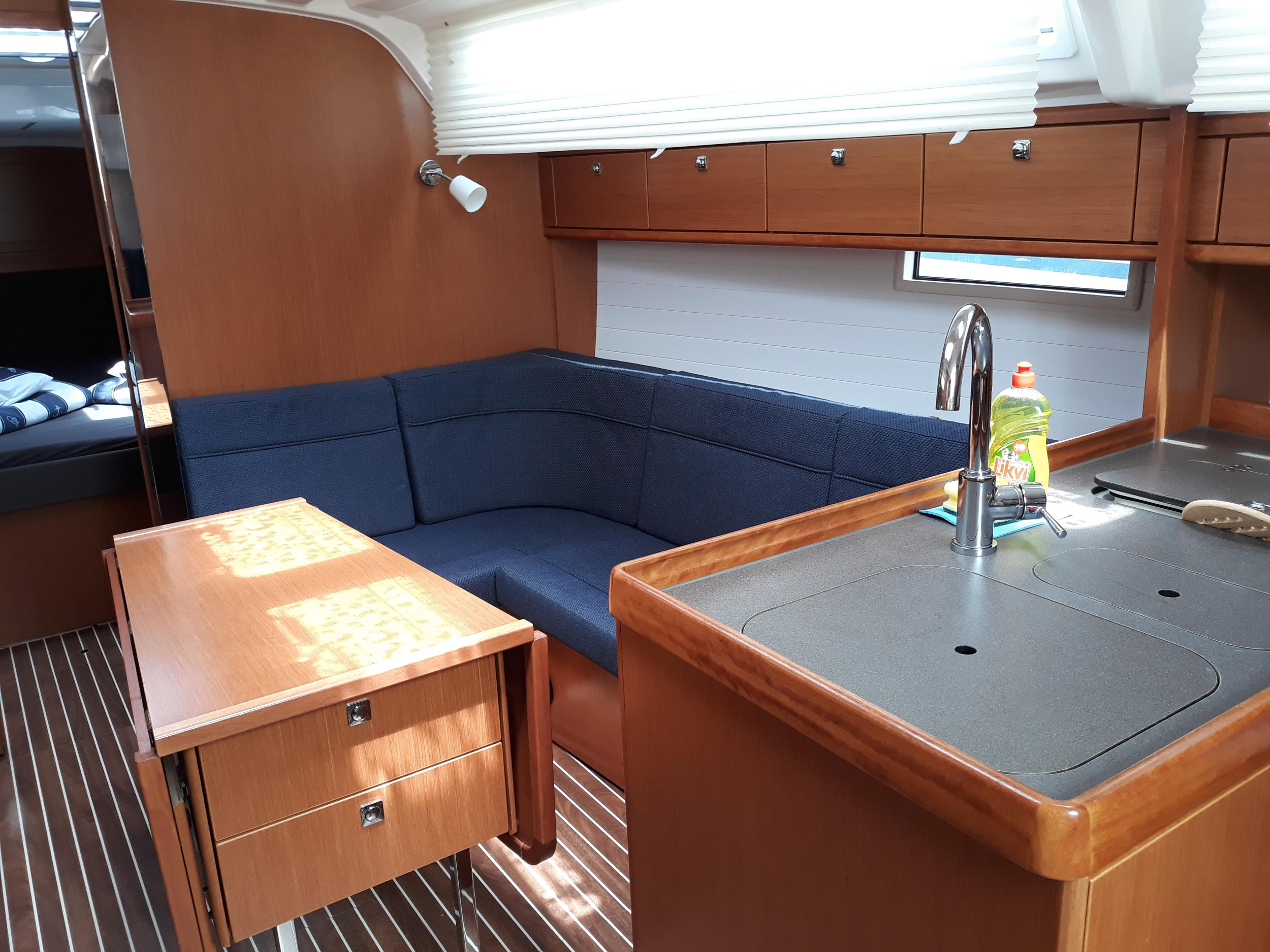 Photo #6 - Bavaria Cruiser 37 (Mišac) en Sukosan - 4013