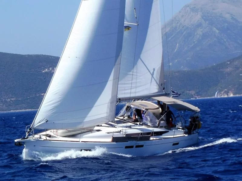Sun Odyssey 479 (Guinness  - 4 electric WC - new sails 2022)  - 1