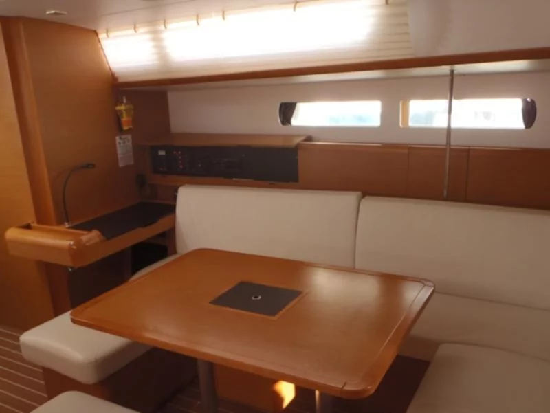 Sun Odyssey 479 (Guinness  - 4 electric WC - new sails 2022)  - 17