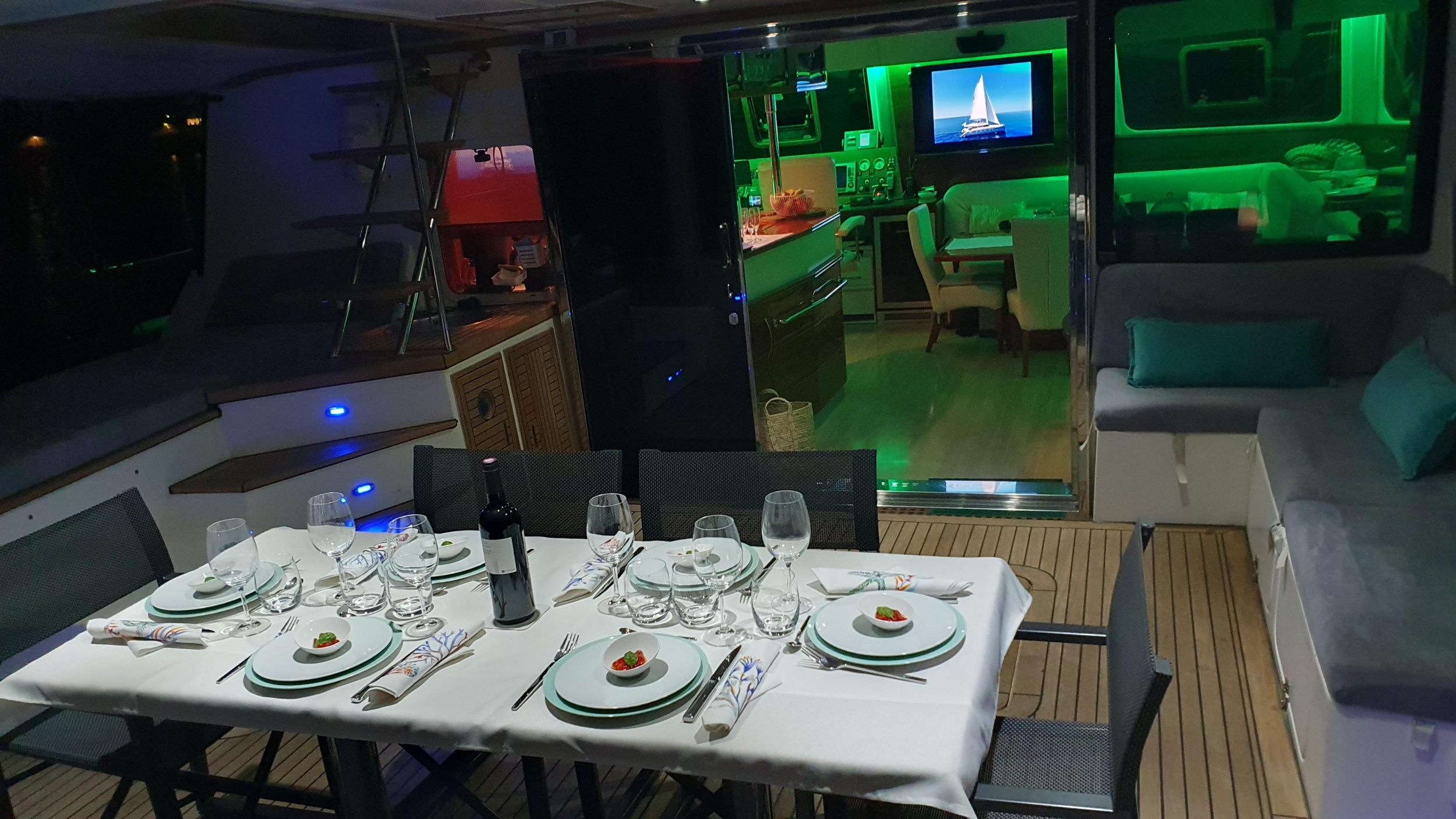 Photo #4 - SUNREEF 62 (SUNNYACHT) in Olbia - 21084
