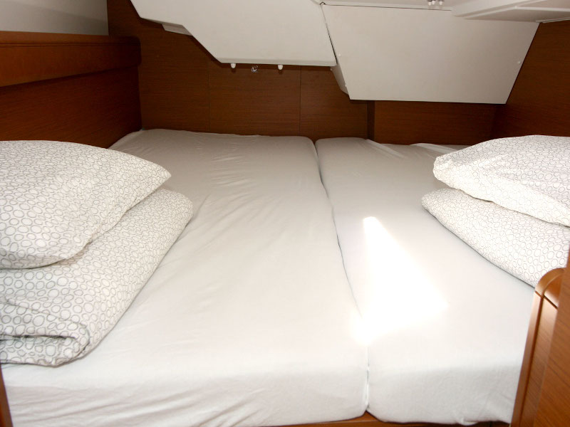 Photo #15 - Sun Odyssey 389 - 2 cab (Tara) in Krk - 9158