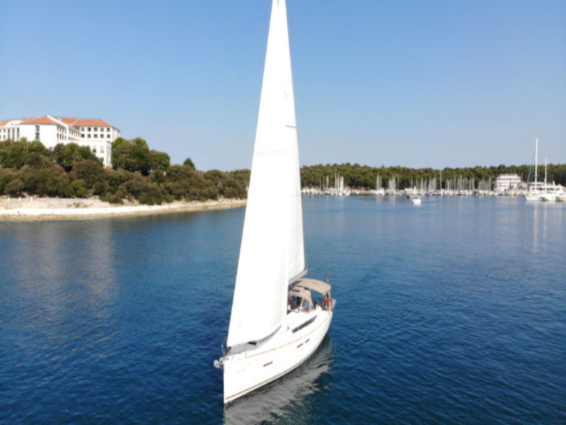 Photo #4 - Sun Odyssey 419 (Mira) en Pula - 9130
