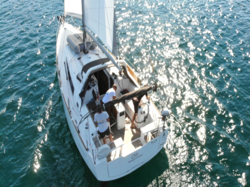 Photo #4 - Oceanis 38 (Olli) en Pula - 9122