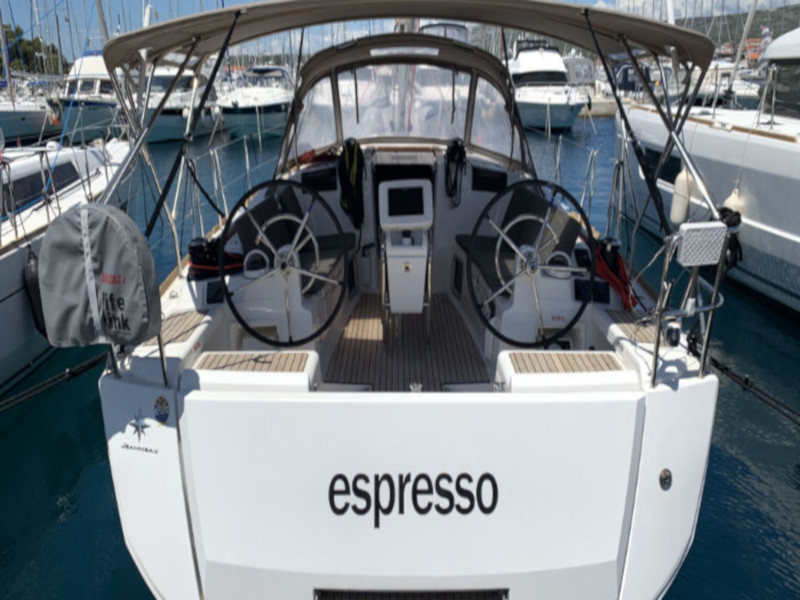 Photo #19 - Sun Odyssey 419 (Espresso) in Rogoznica - 9180