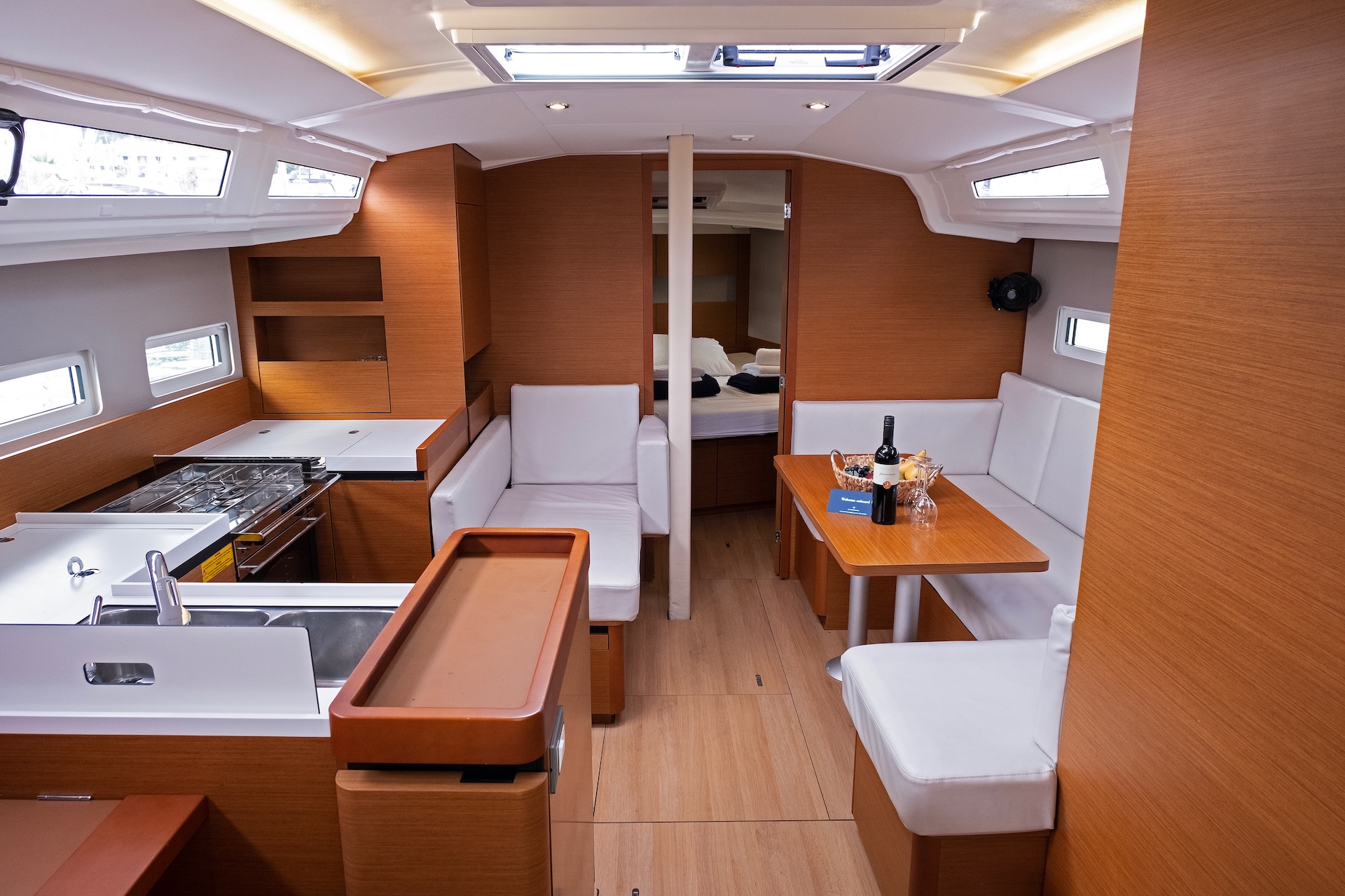 Photo #5 - Sun Odyssey 410 (Sky Kiss) in Split - 13759