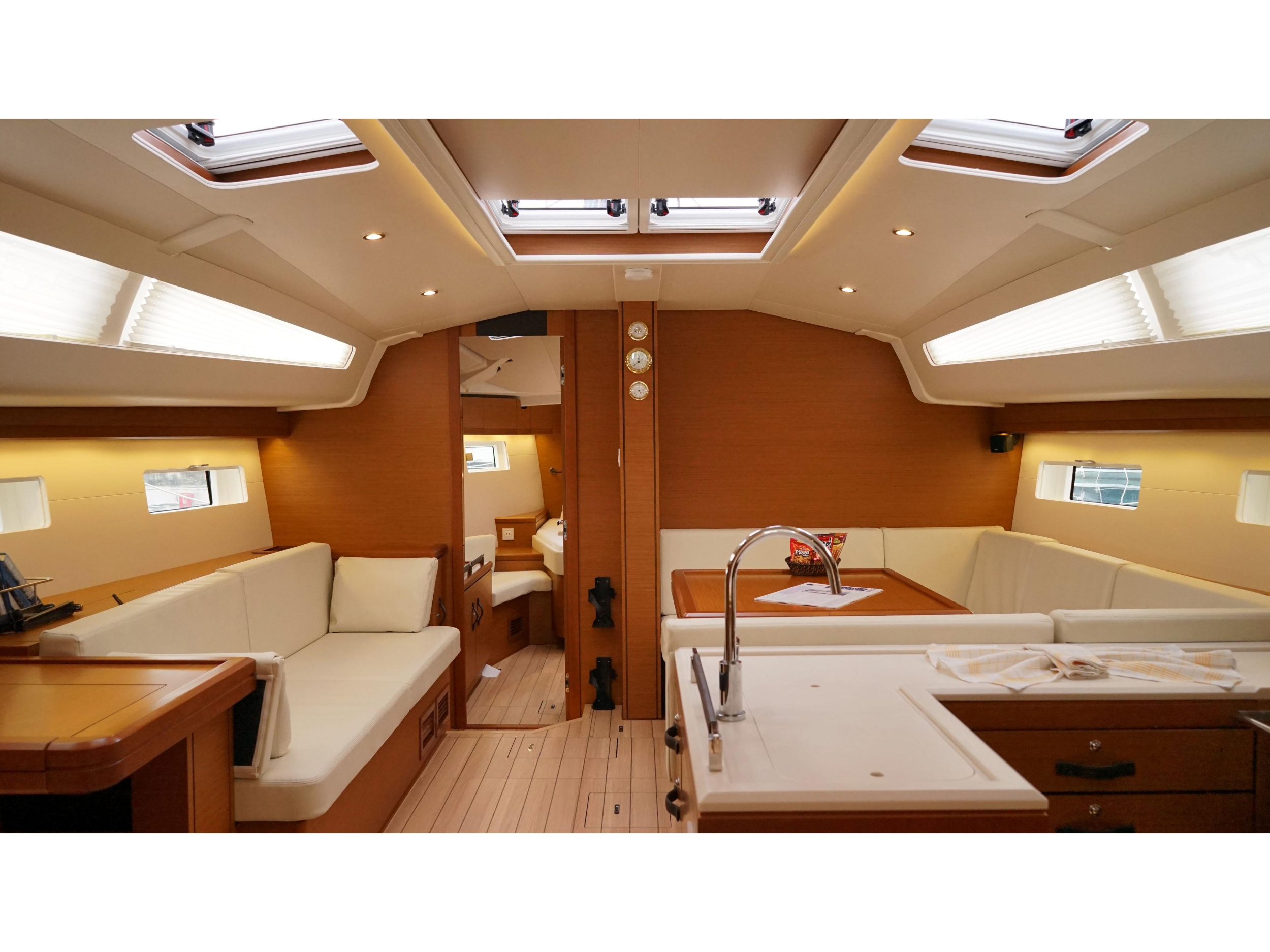 Photo #14 - Jeanneau 51 (Caputh) in Marmaris - 4305
