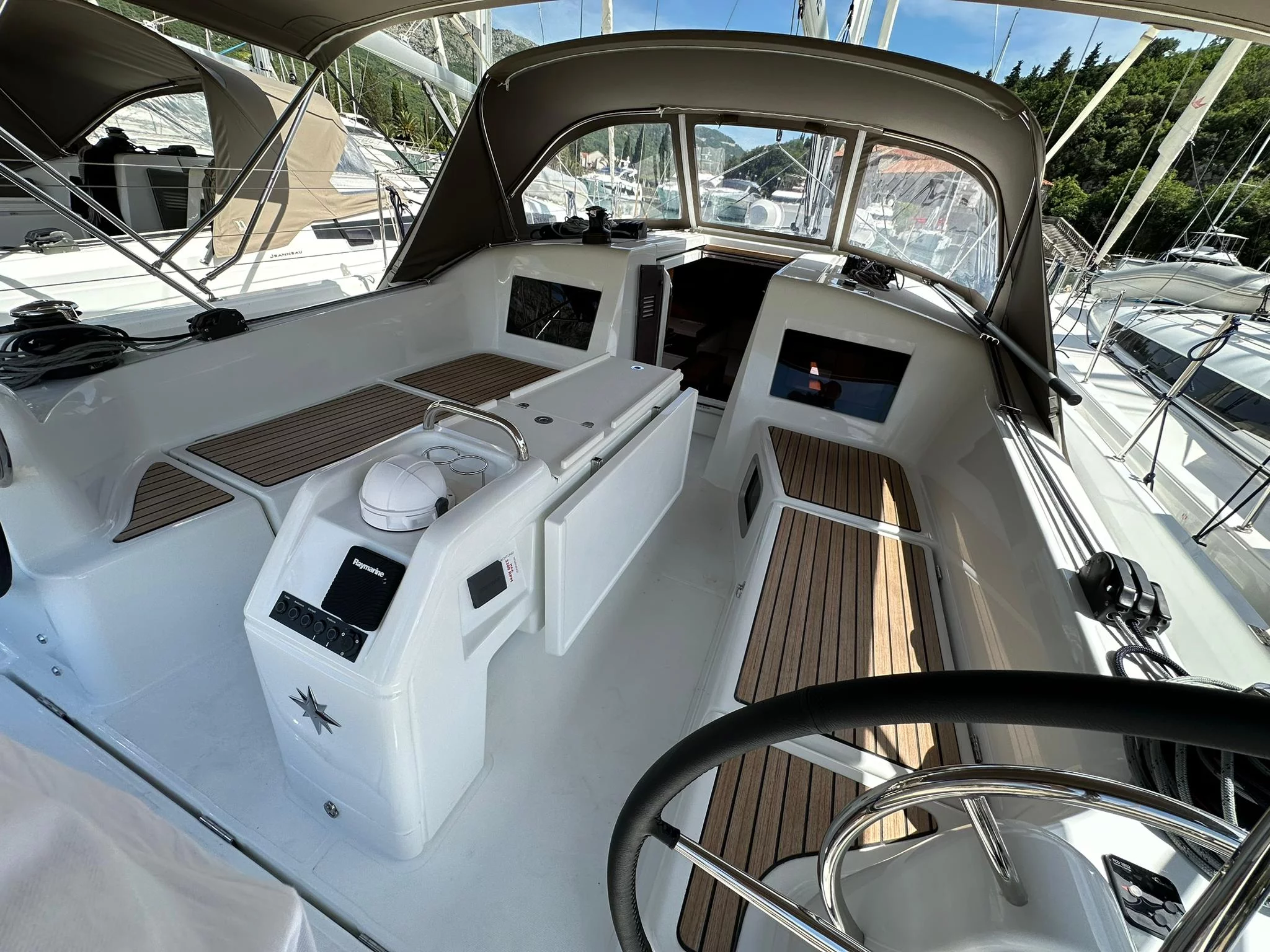Sun Odyssey 410 (Bobo)  - 18