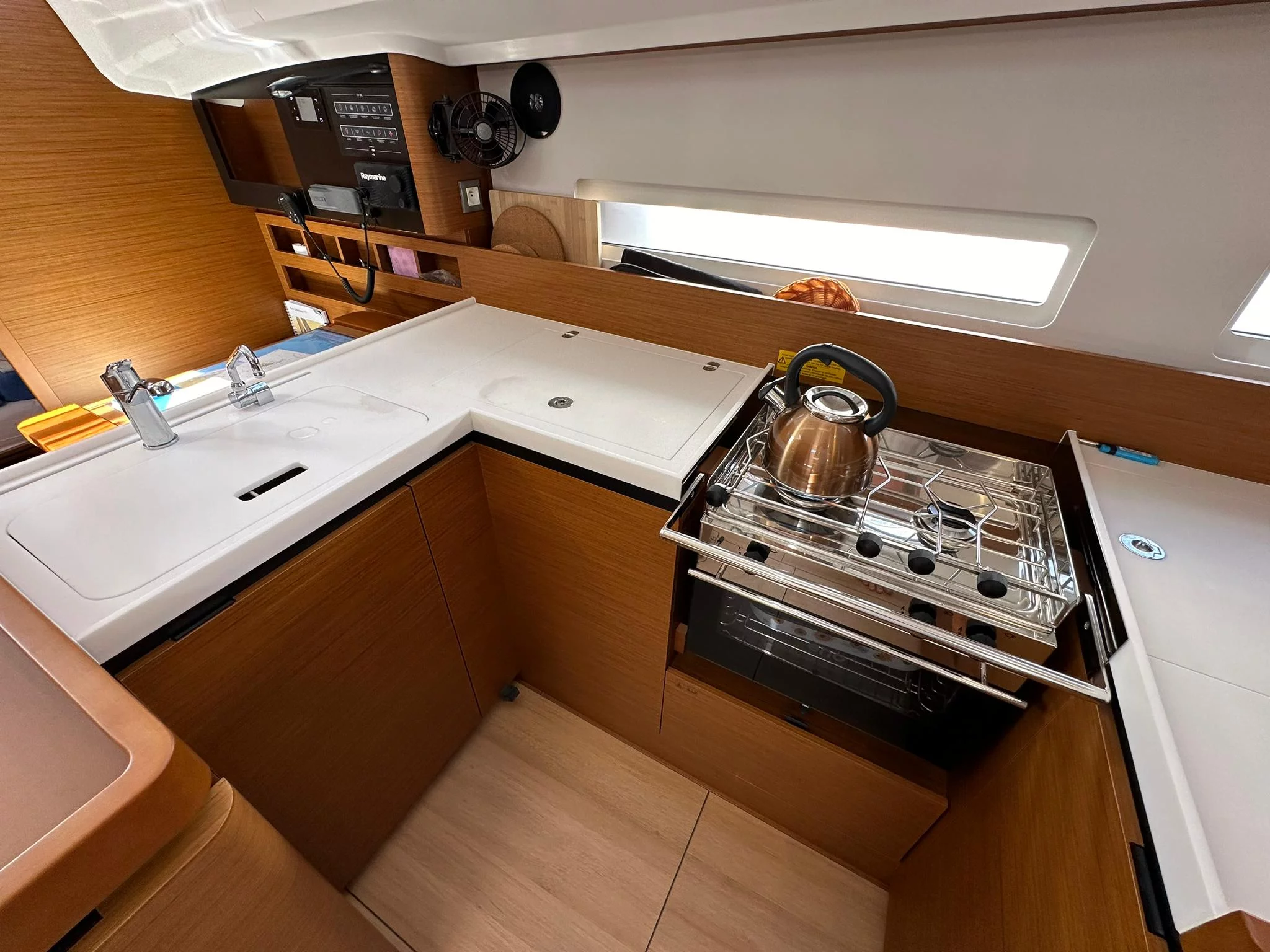 Sun Odyssey 410 (Bobo)  - 2