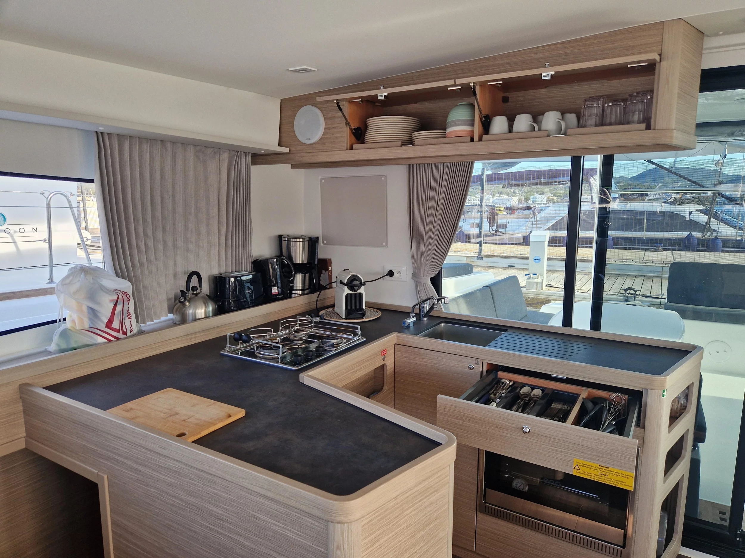 LAGOON 42 (BEST ELLI)  - 7