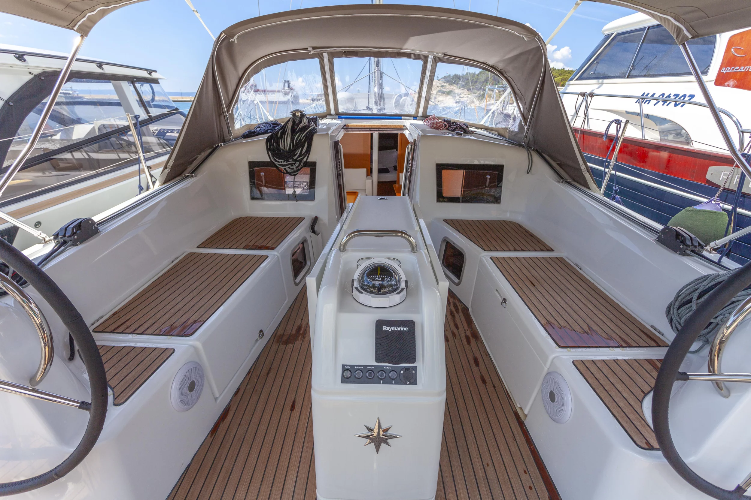 Sun Odyssey 410 (Bella Ciao)  - 13