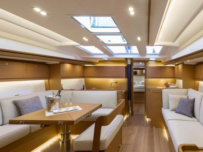 Dufour 520 GL (Warriors Tale) Interior image - 1