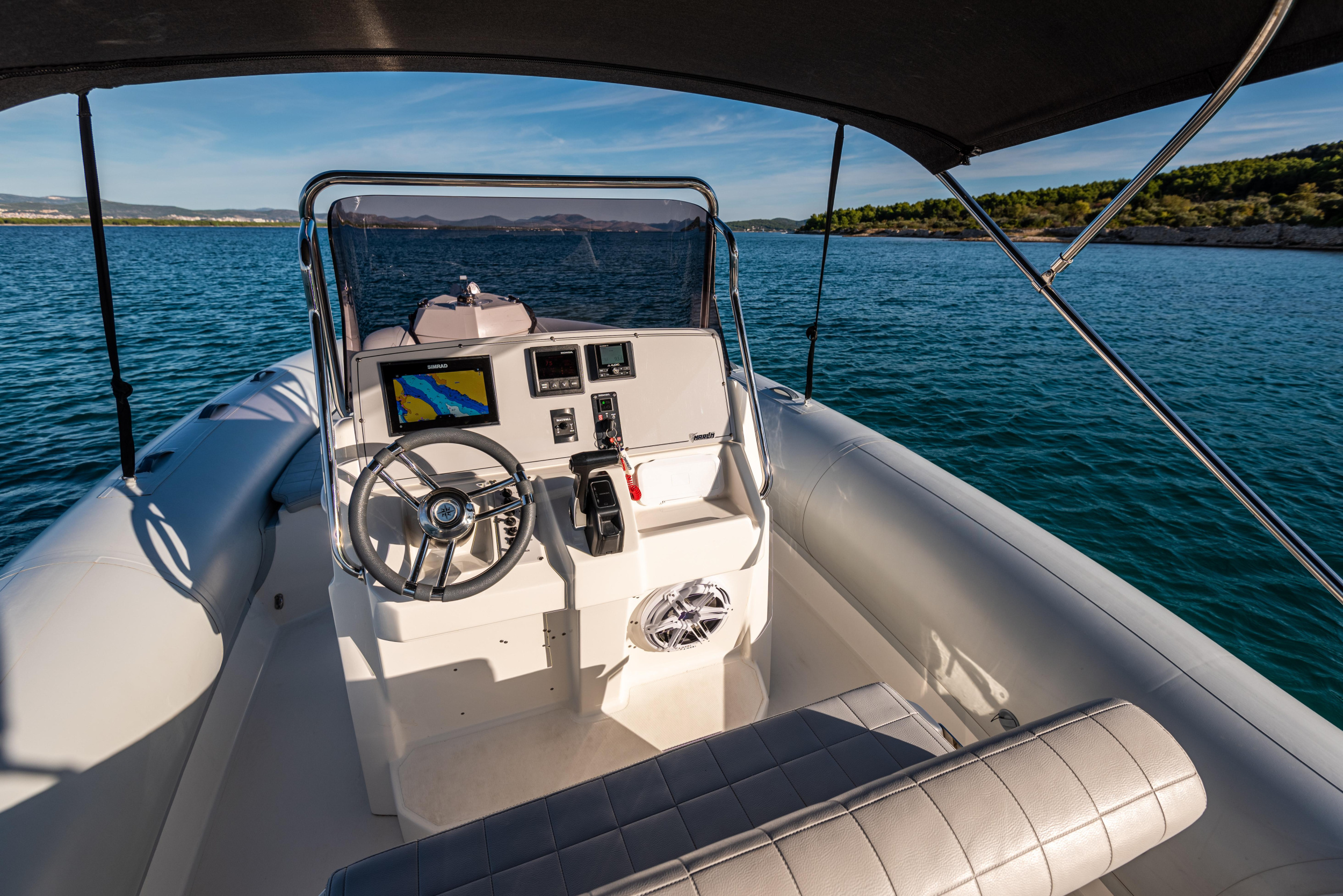 Photo #20 - Marlin 790 (Marlin) in Bullando Marina - 21496