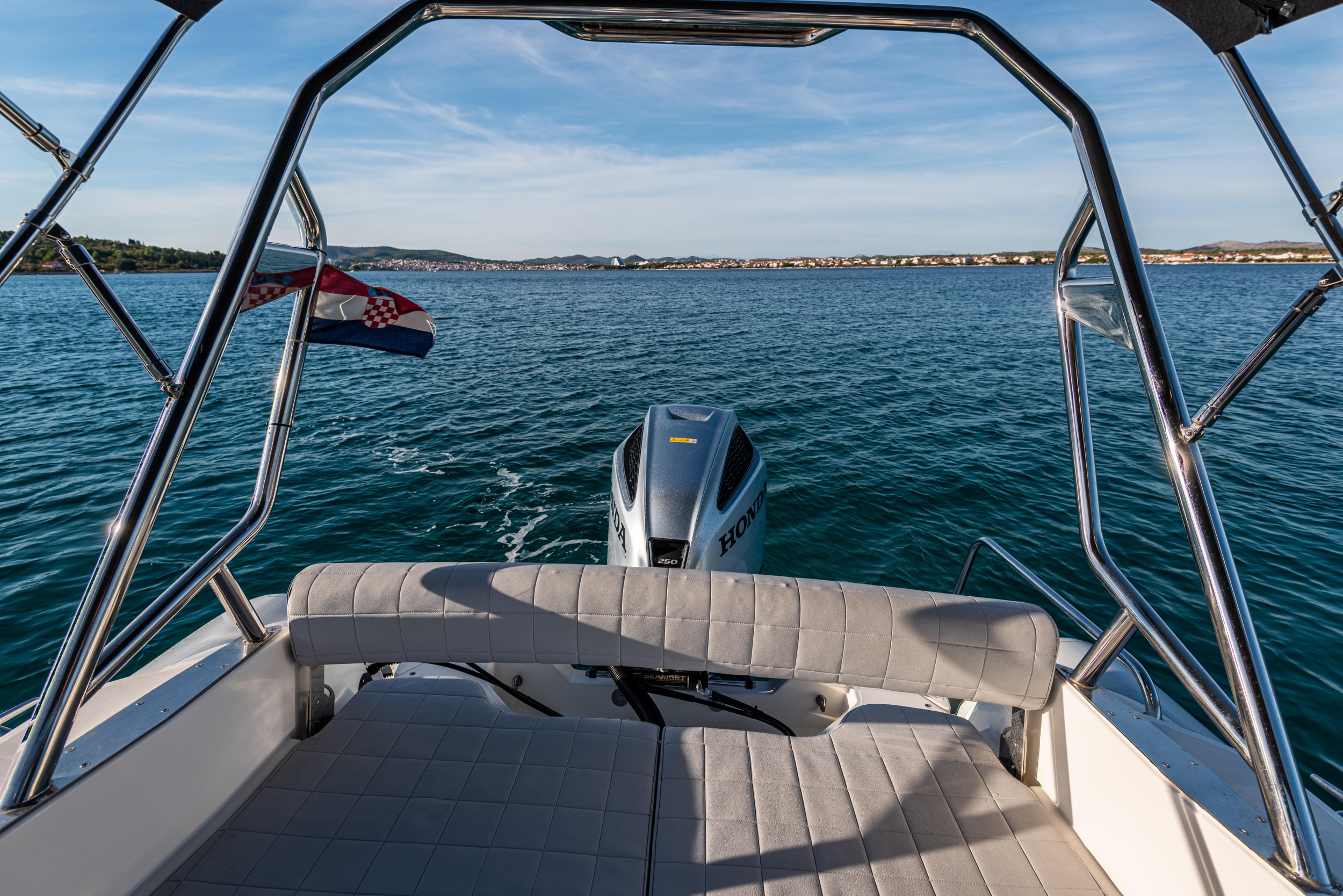 Photo #17 - Marlin 790 (Marlin) in Bullando Marina - 21496