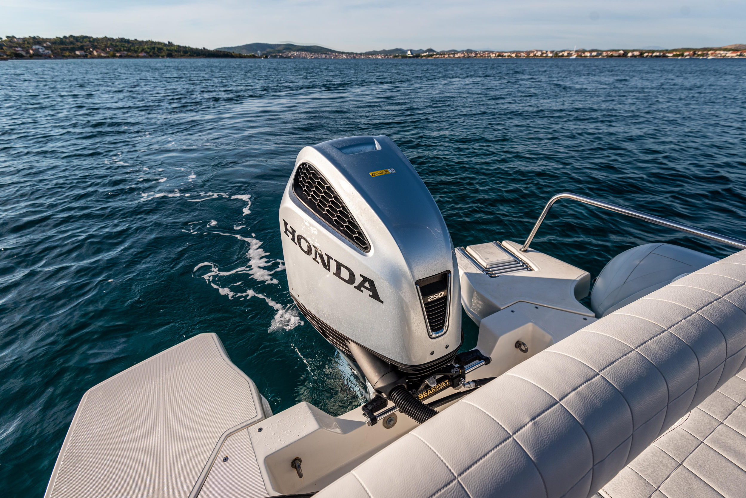 Photo #14 - Marlin 790 (Marlin) in Bullando Marina - 21496