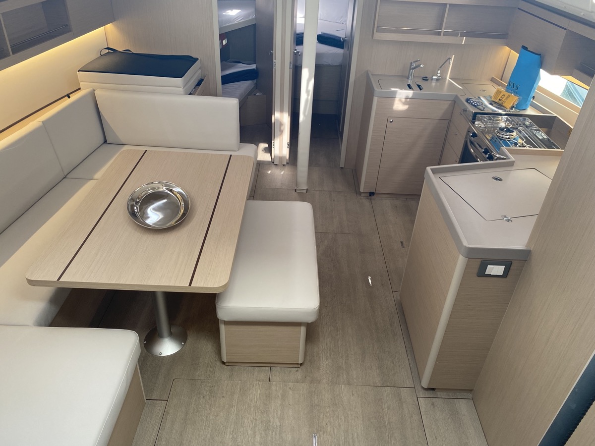 Photo #9 - Oceanis 40.1 (4cab) (Blue Eyes II) in Portisco - 12687