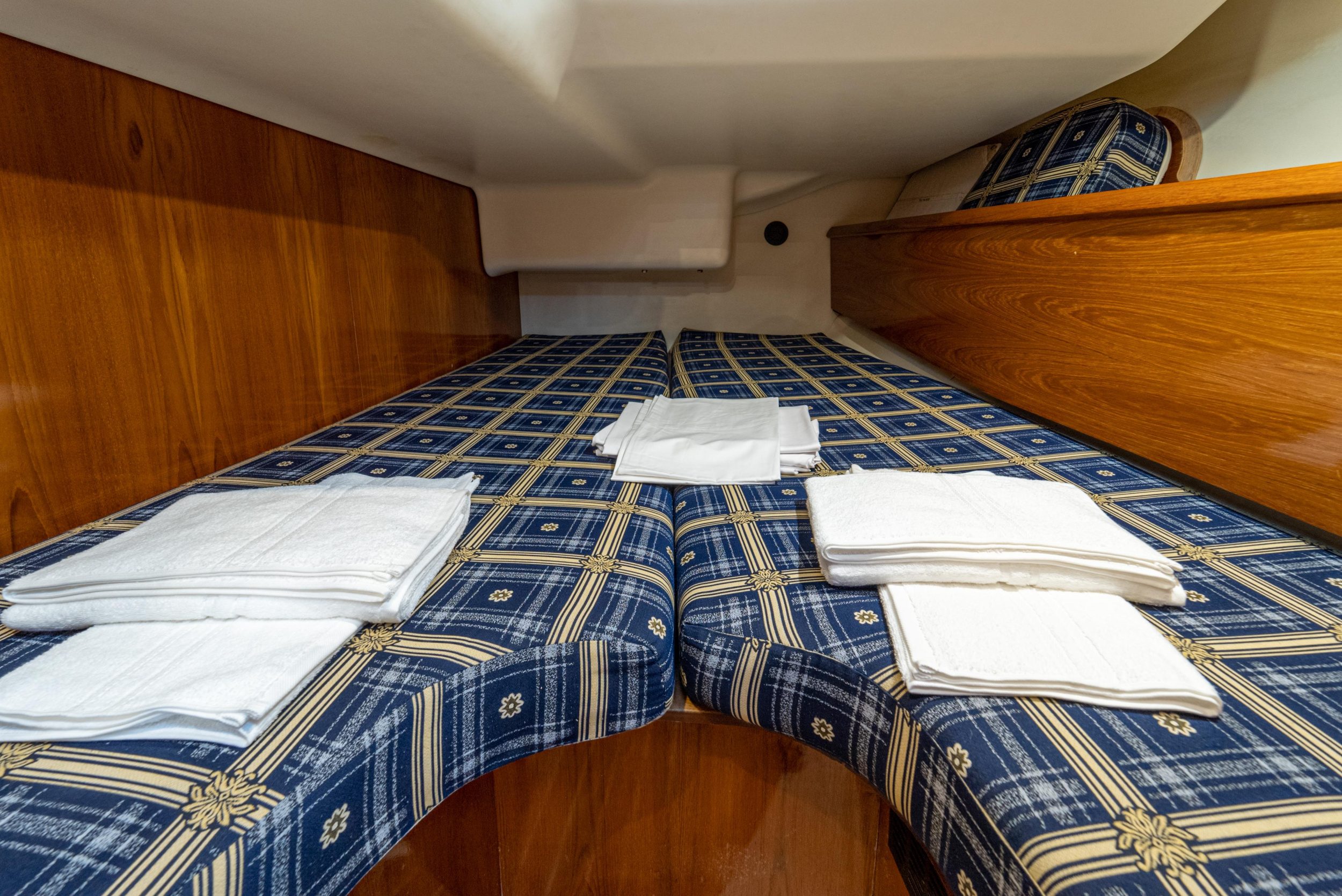 Photo #25 - Sun Odyssey 43 (Tatanos) in Kavala - 13858