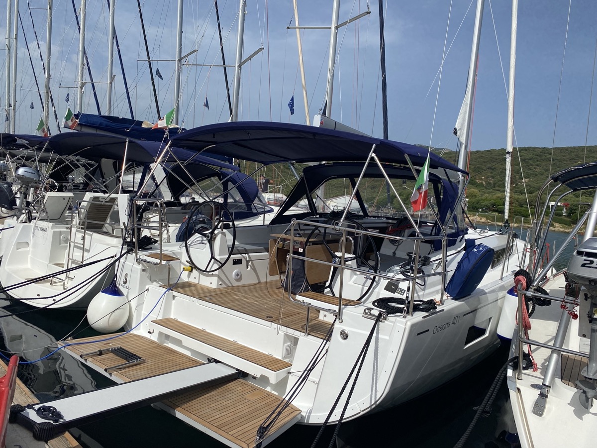 Photo #6 - Oceanis 40.1 (4cab) (Blue Eyes II) in Portisco - 12687