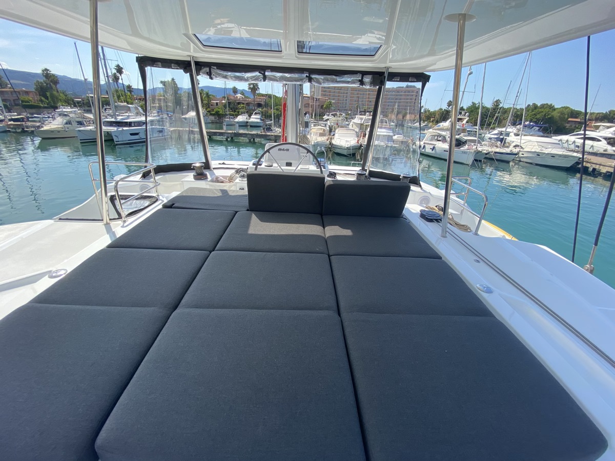 Photo #6 - Lagoon 50 (Coraline) in Portorosa - 12237
