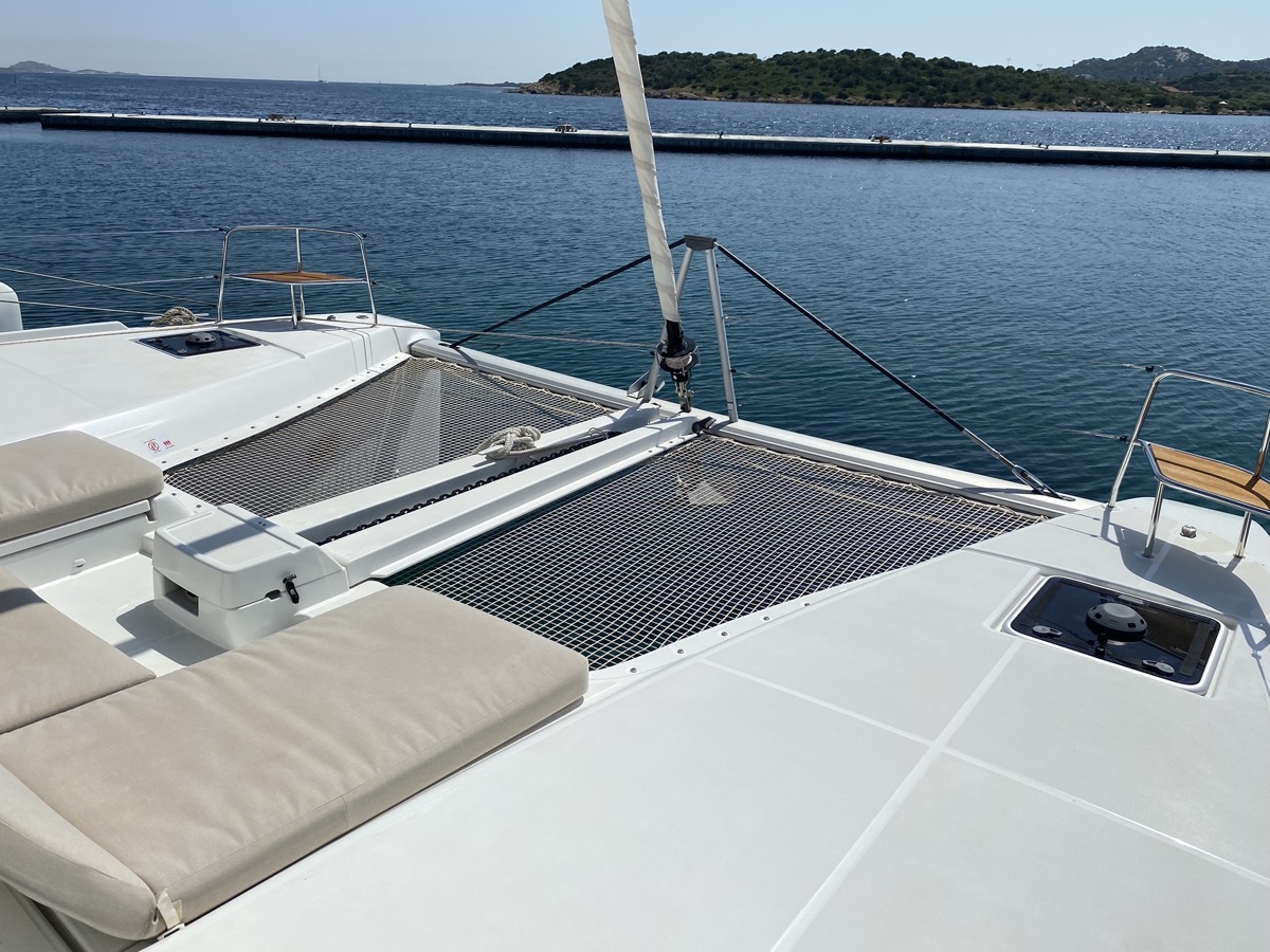 Photo #14 - Lagoon 46 (Rolling Stones (, WM, , Inverter 12/220V)) en Salerno - 11852