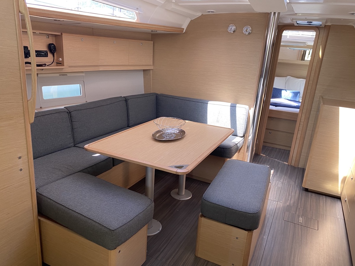 Photo #7 - Dufour 430 Grand Large (Pavo) in Portisco - 11408