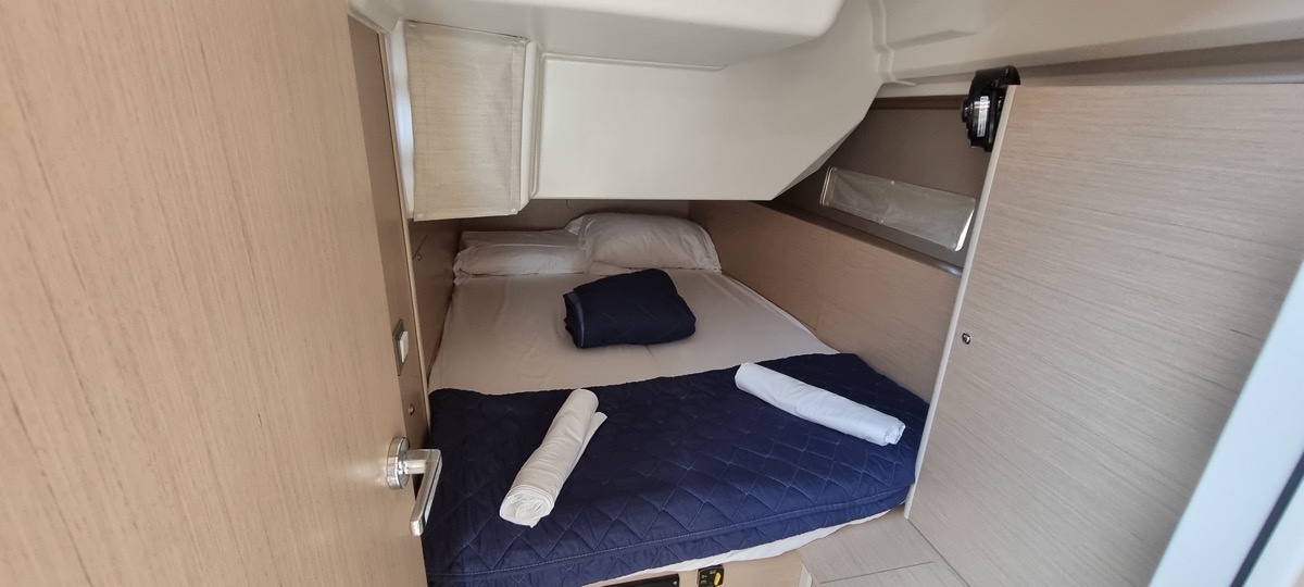 Photo #4 - Oceanis 40.1 (3cab) (Aries) in Salerno - 11204