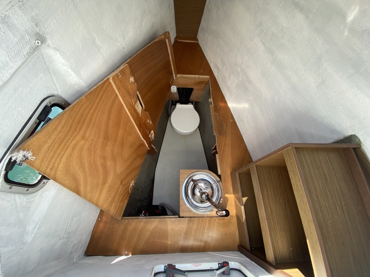 Photo #14 - Lagoon 42 (Blue Eyes (WM, Inverter, Fans)) in Portorosa - 11414