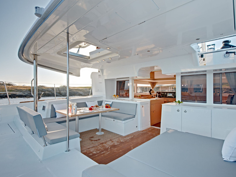 Photo #9 - Lagoon 450 Flybridge (Caliente) en Santorin - 13613