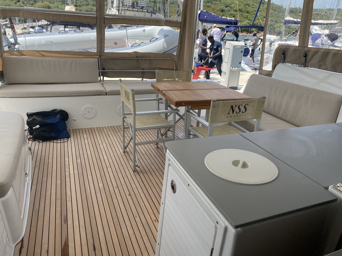 Photo #4 - Lagoon 46 (Blue Alma (, WM, , Inverter 12/220V)) in Portisco - 11411
