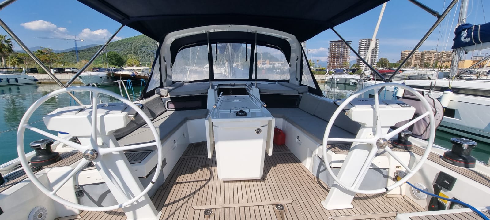 Photo #11 - Oceanis 46.1 (4cabs-2heads) (Electra (Inverter)) in Portisco - 9759