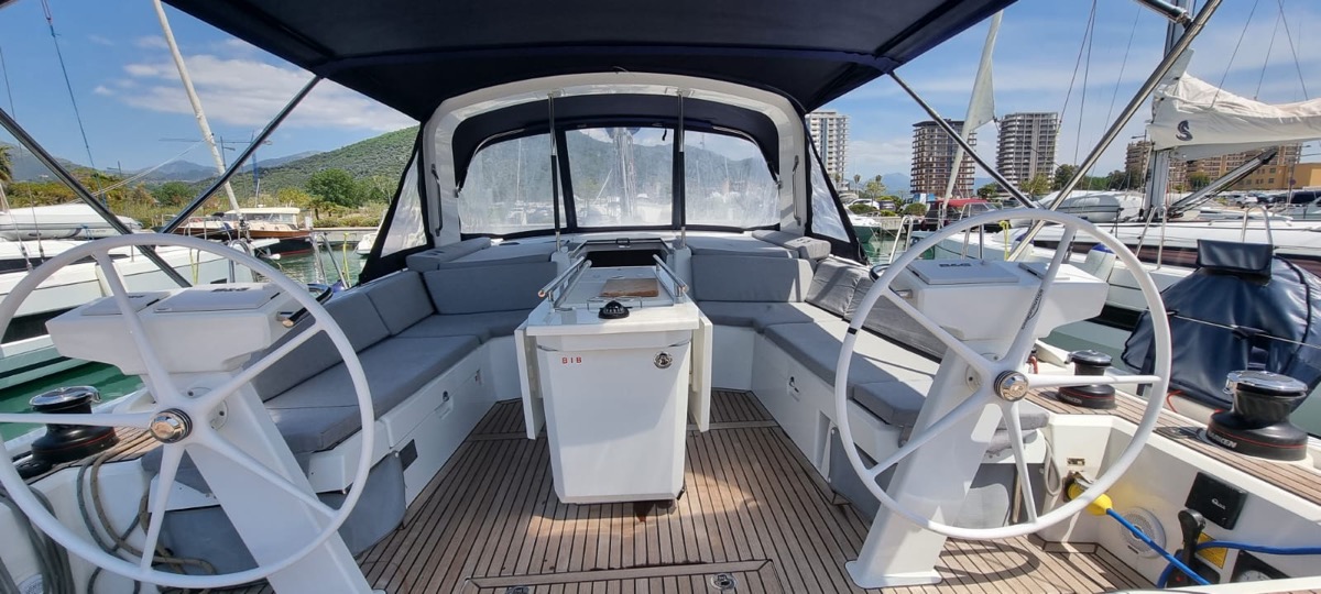 Photo #7 - Oceanis 46.1 (5 cab) (Sceptrum) in Salerno - 9792