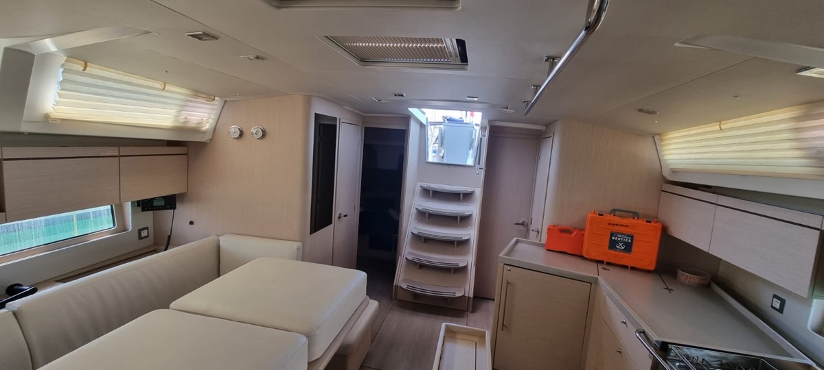 Photo #14 - Oceanis 46.1 (5 cab) (Sceptrum) in Salerno - 9792
