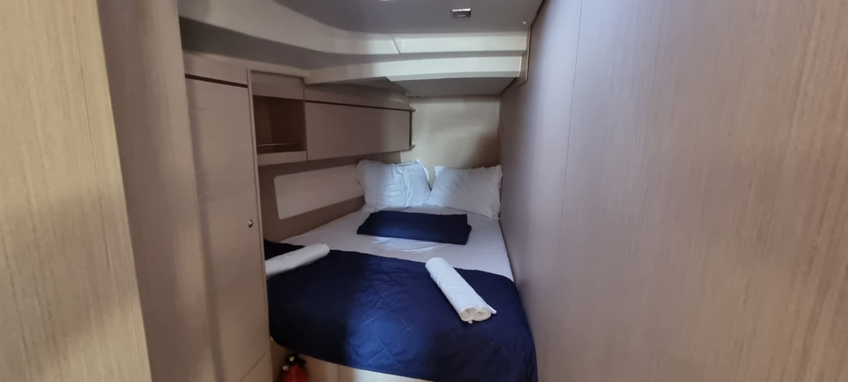 Photo #10 - Oceanis 46.1 (5 cab) (Sceptrum) in Salerno - 9792