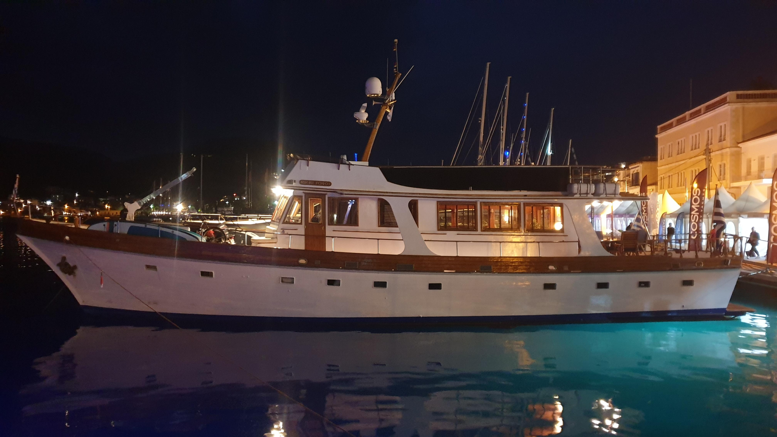Photo #17 - GRAND BANKS 72 (Hercule Piorot) en Elliniko - 22344