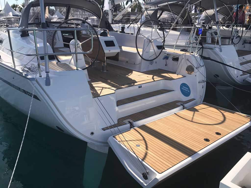 Photo #11 - Bavaria 46 Cruiser (Monsieur) in Vibo Marina - 9905