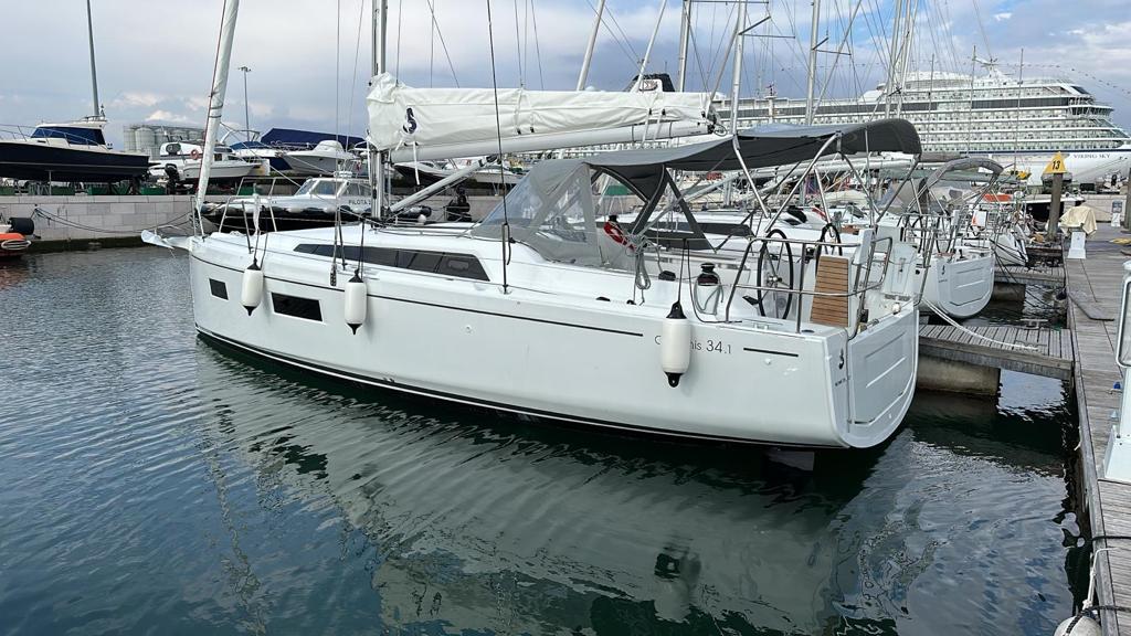 Photo #7 - Oceanis 34.1 (Trapani Vela Club) in Trapani - 19582