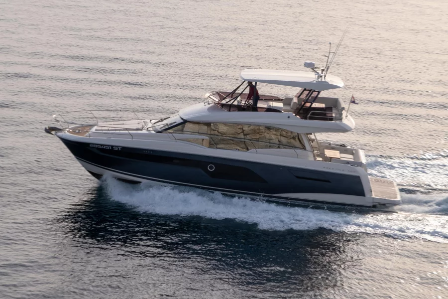 Prestige 520 Fly (BABY INDY)  - 8