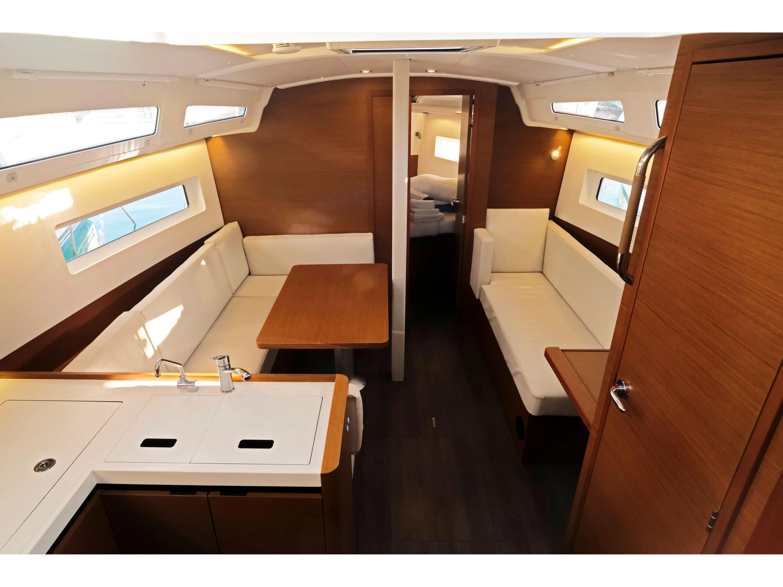 Sun Odyssey 380 (Sea Kiss) Interior image - 7