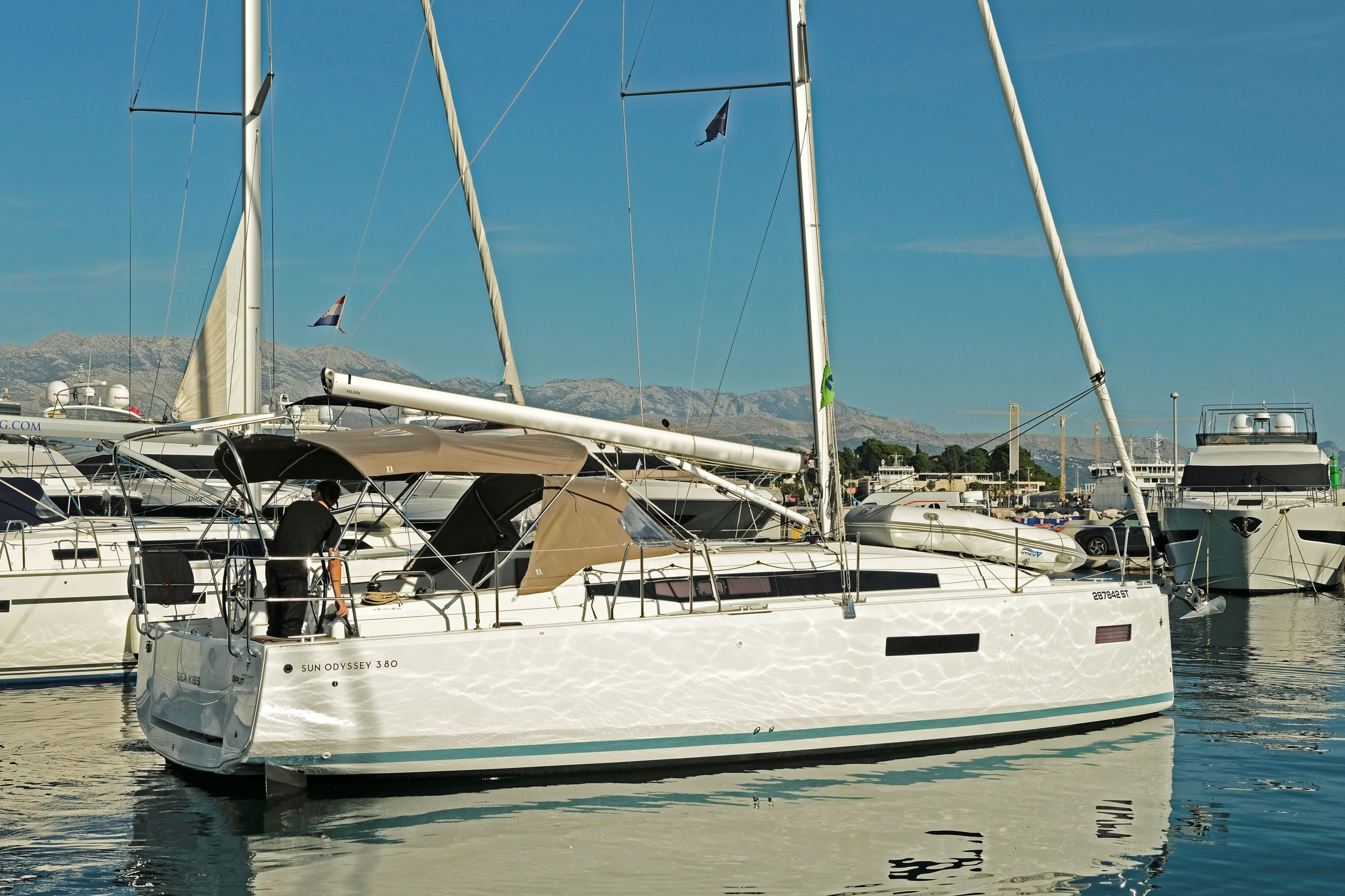 Photo #15 - Sun Odyssey 380 (Sea Kiss) in Split - 13958