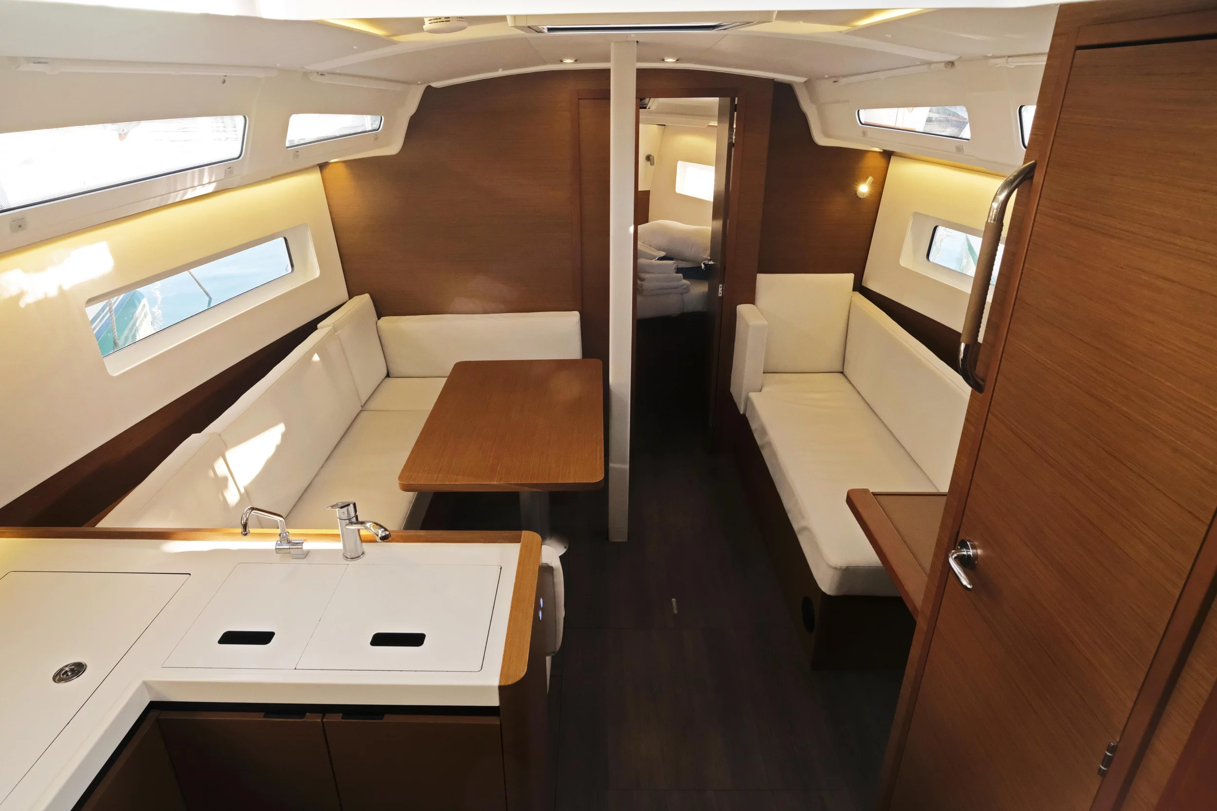 Sun Odyssey 380 (Sea Kiss)  - 11