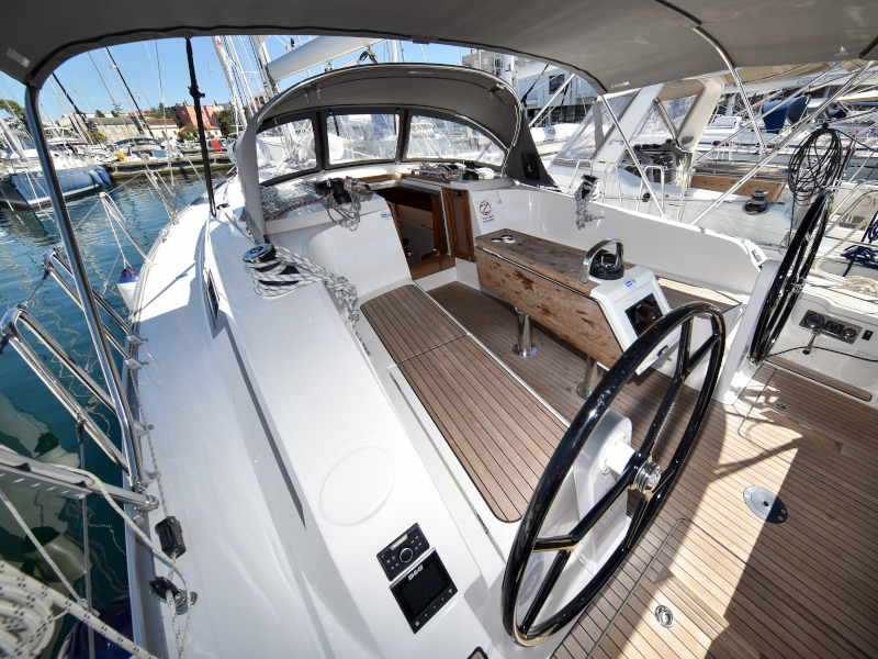 Photo #11 - Bavaria Cruiser 41 (NIXIE) en Zadar - 12172