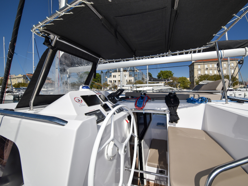 Photo #26 - Aventura 34 (LAUREMI) en Zadar - 11808