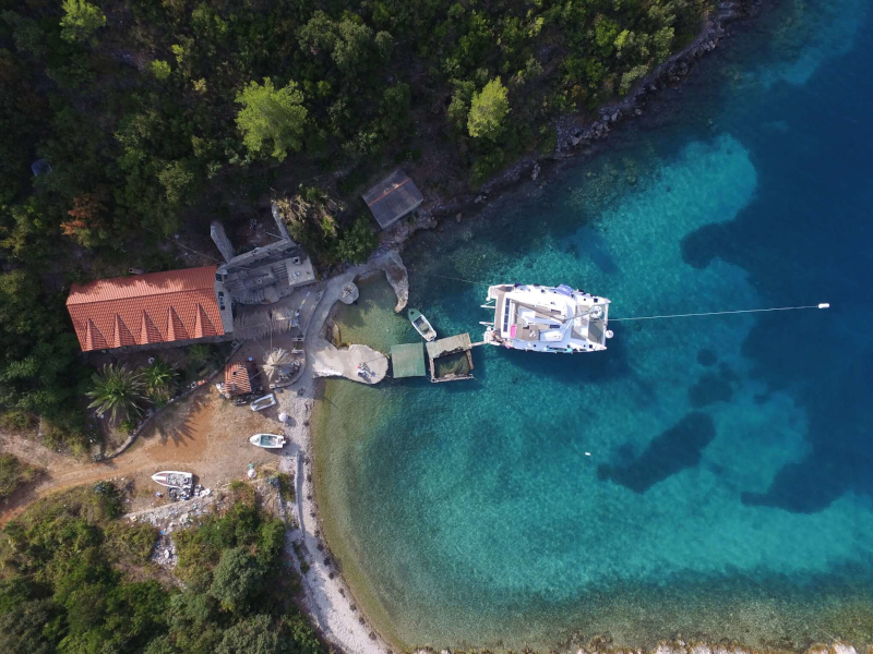 Photo #32 - Saba 50 6+1 (Princess Aphrodite (crewed) WEDNESDAY) in Trogir - 14145