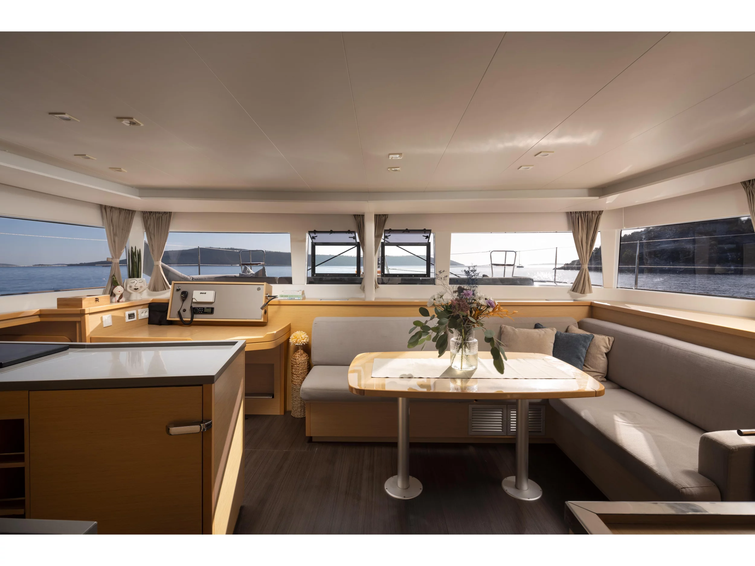Lagoon 450 Fly (Falco) Interior image - 35