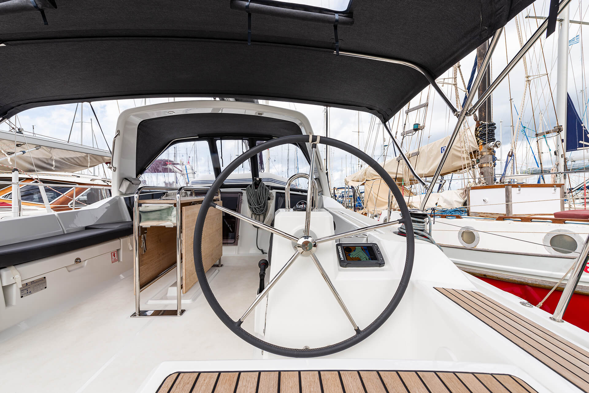 Photo #5 - Oceanis 41.1 (Elena) en Lefkada - 12203