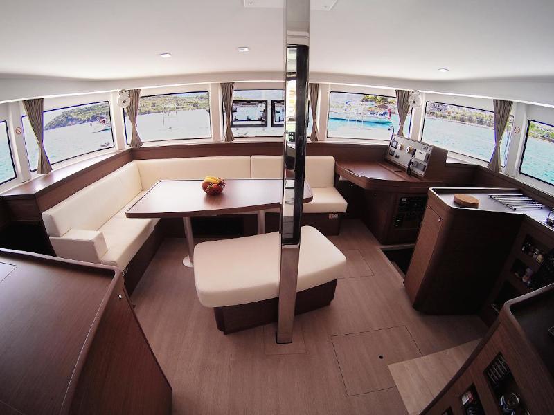 Lagoon 42 (ALEXANDROS (generator, air condition, watermaker, 1 SUP free of charge)) Interior image - 5