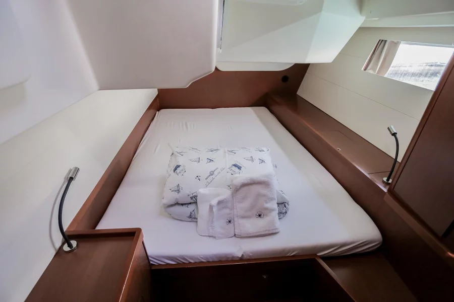 Oceanis 48 (Nabucco: Aft cabin #2 (Cabin charter - 2 pax) Fully Crewed, ALL EXPENSES)  - 5
