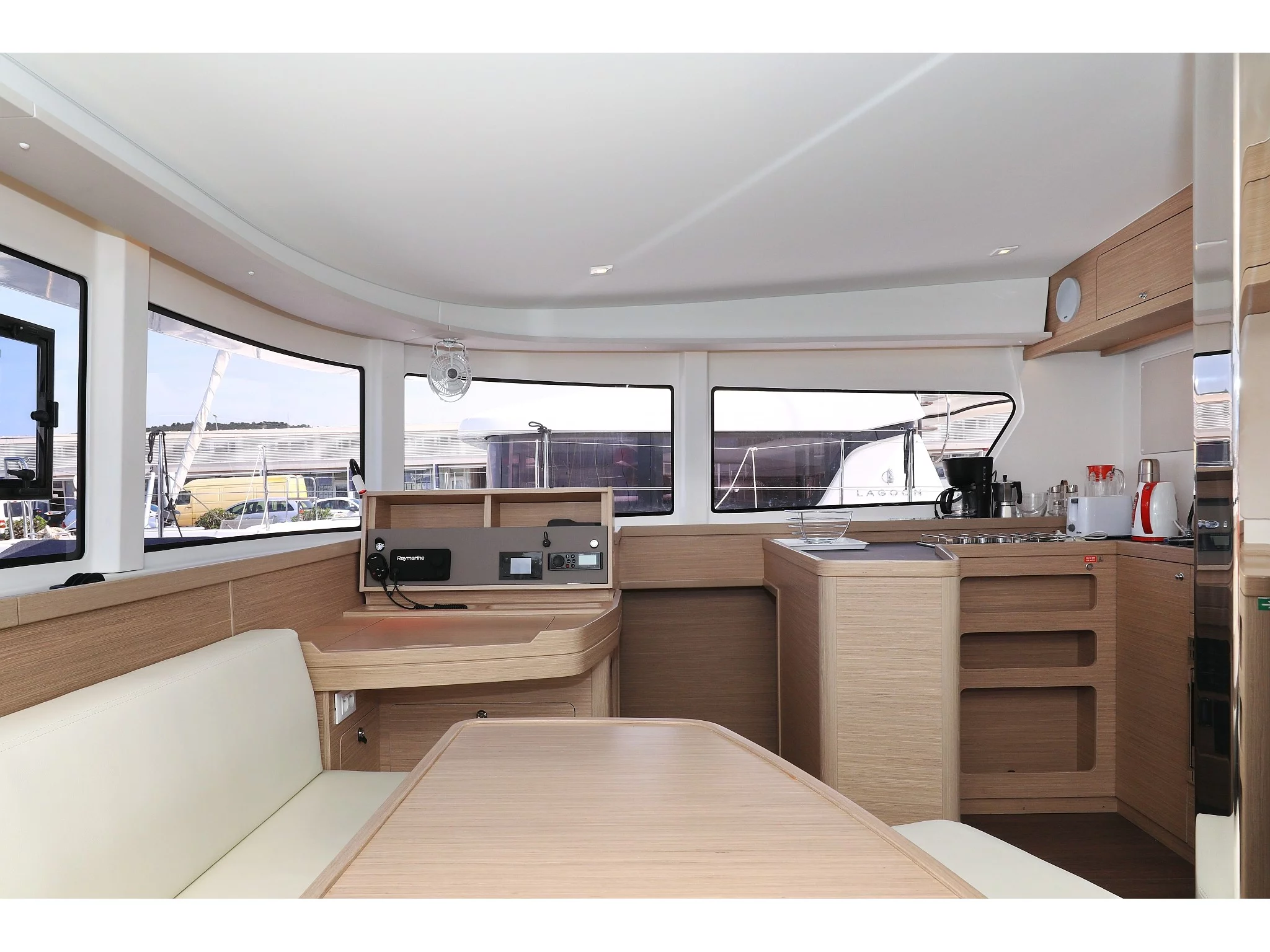 Lagoon 42 (FAMILY TIME) Interior image - 80