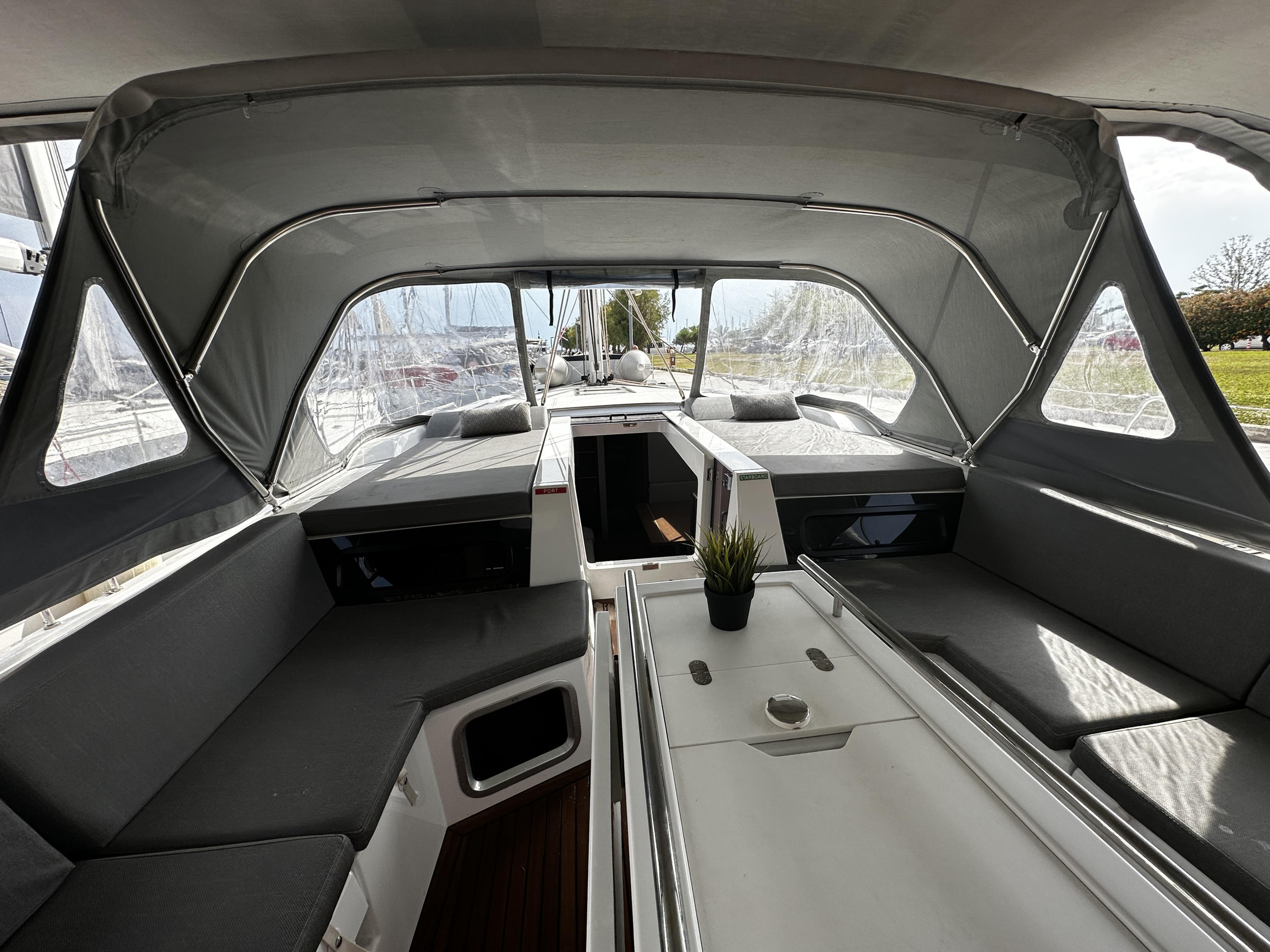 Photo #11 - Oceanis 51.1/ 3 cabins - owner's version (Okeanos) in Atene - 11083